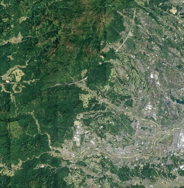 File:KirigatakiSatelliteWide.jpg