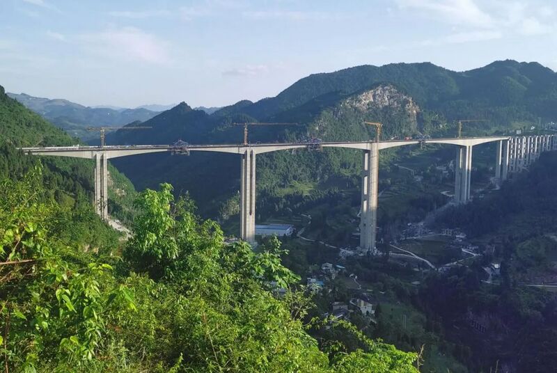 File:AojiawanPiers2.jpg