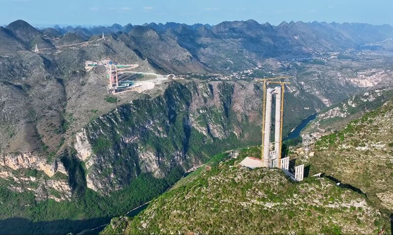 File:HuajiangLookingEast.jpg