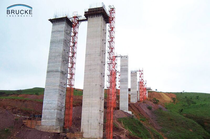 File:Viaduto Márcio Rocha MartinsPiers.jpg