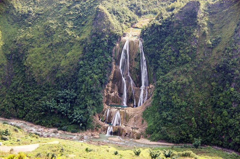 File:BalingheAreaWaterfall.jpg