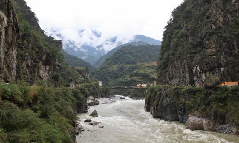 File:DaduheTianwanOldBridges.jpg