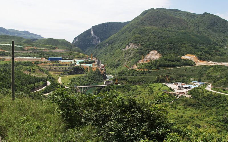 File:HongjiaduArchWide.JPG