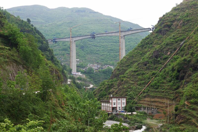 File:Xiaolongtan RailwayWidestView.JPG
