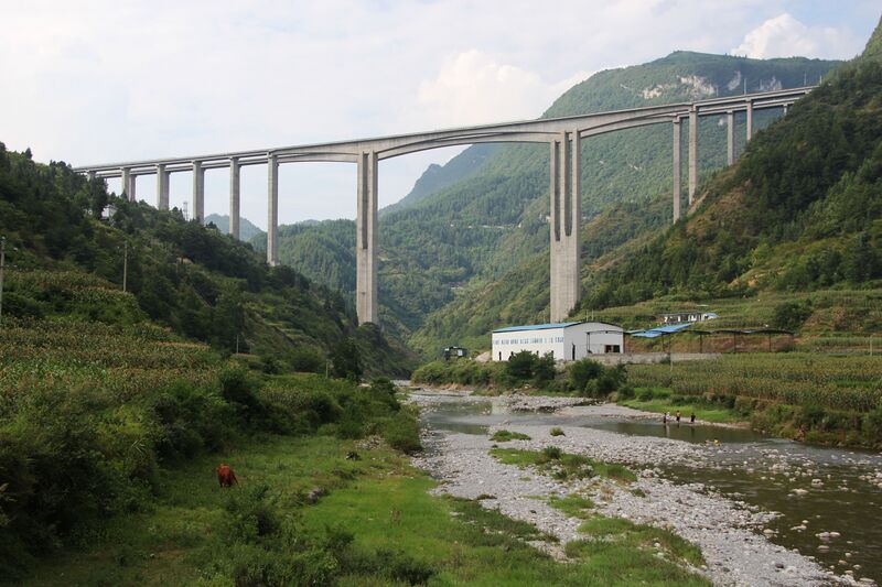 File:MaheRiverBridge.JPG