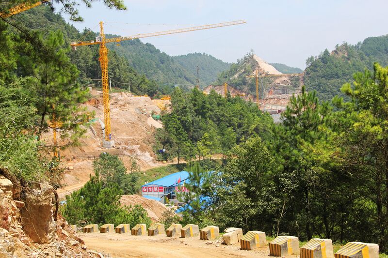 File:XianghuoyanArchValley.jpg
