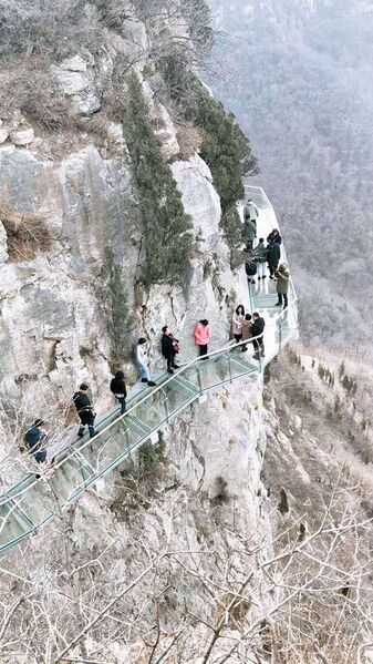 File:YangshanheCliffwalk.jpg