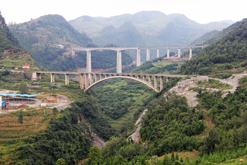 File:DinaheRailwayRoadBridges.jpg