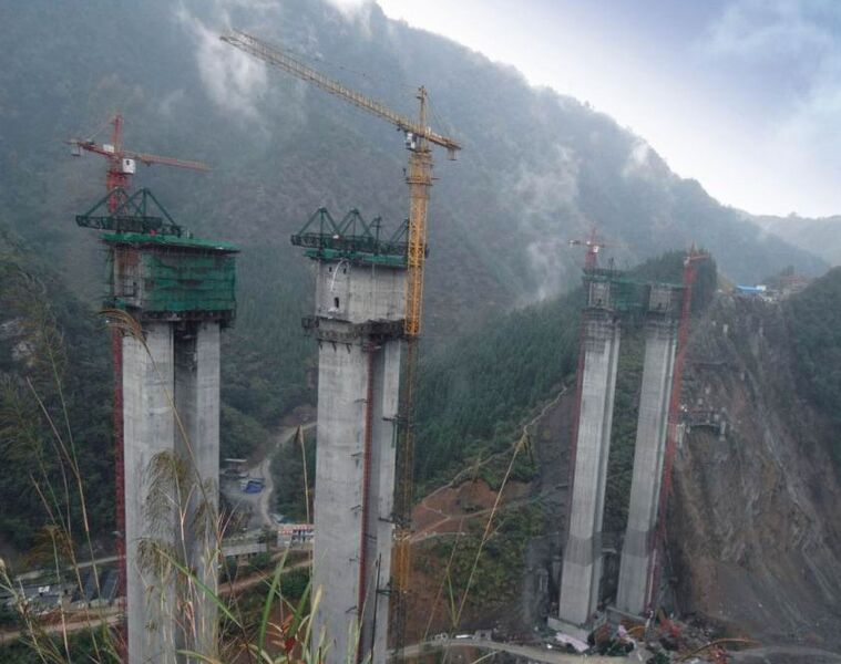 File:PaidiaoheWestBridge.jpg