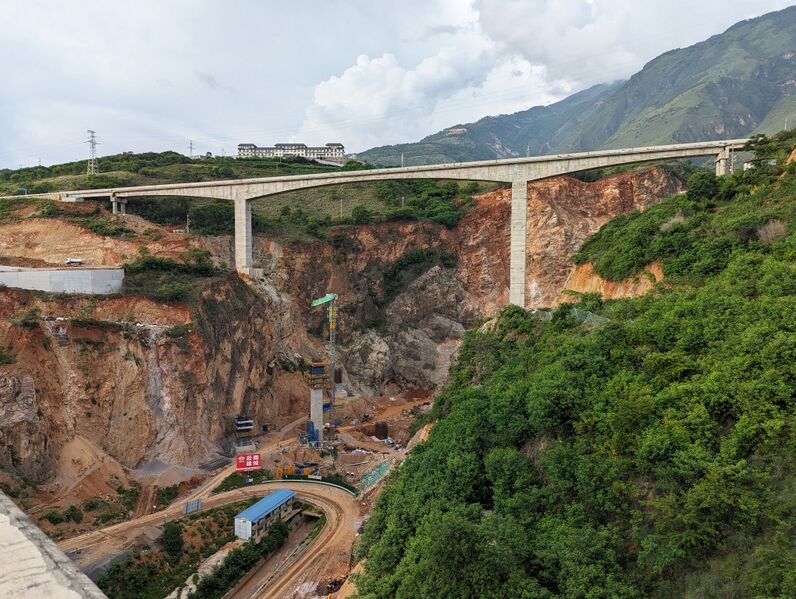 File:ShihuiyaogouS303Wide.jpg