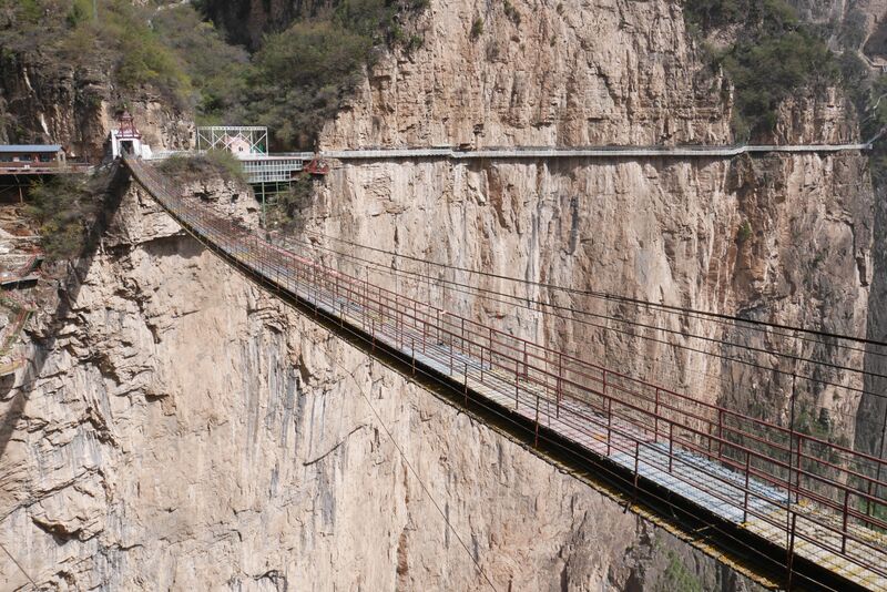File:Tianjishan FootbridgeOriginal.JPG