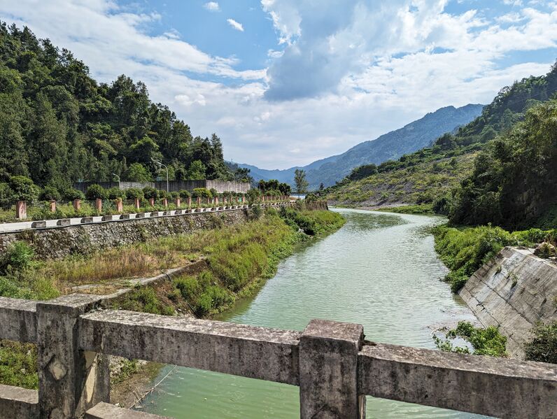 File:TixigouCreek.jpg