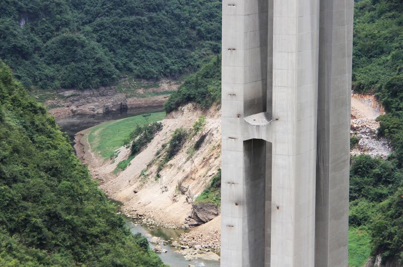 File:XifengheLonglens.JPG