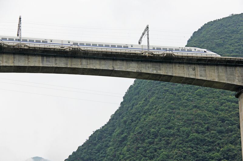 File:15YexiheHighSpeedLonglens.jpg