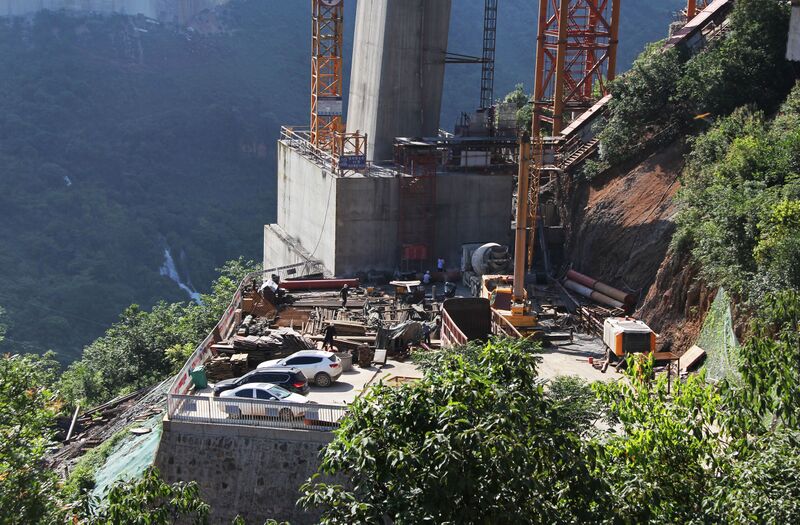 File:MalingheFenglinWestTowerBase.JPG