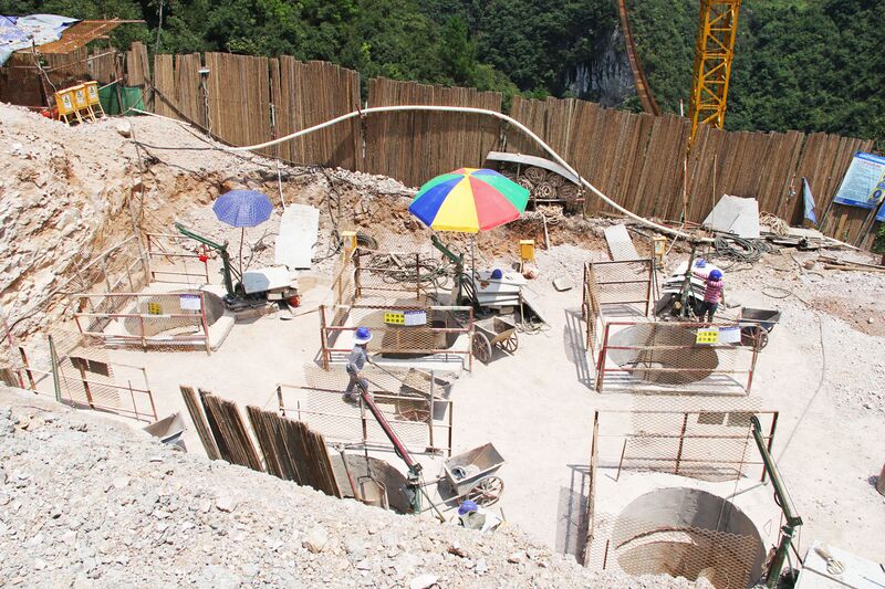 File:XianghuoyanArchFoundationHole.jpg