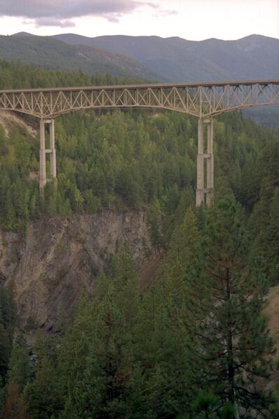 File:5MoyieBridge.jpg