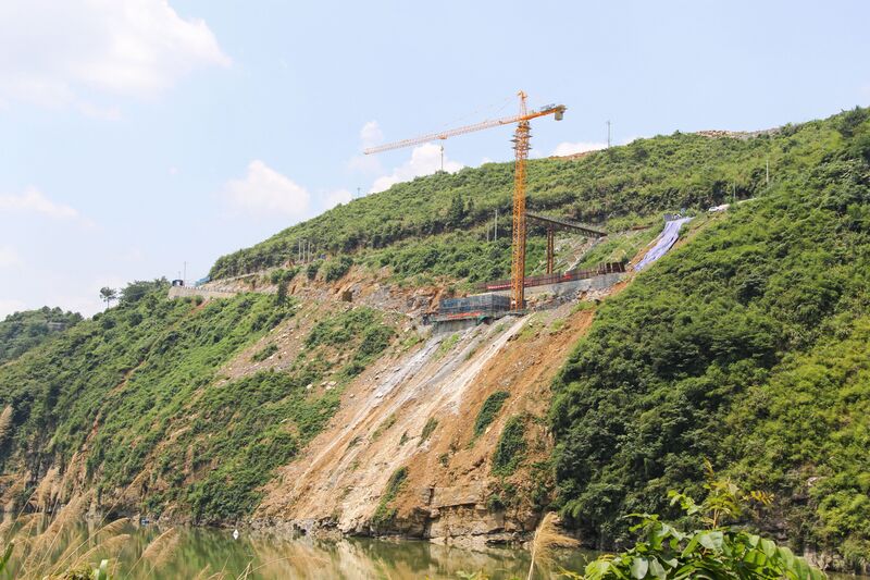 File:FurongzhenJishouZhangjiajieBigBeamSlope.jpg