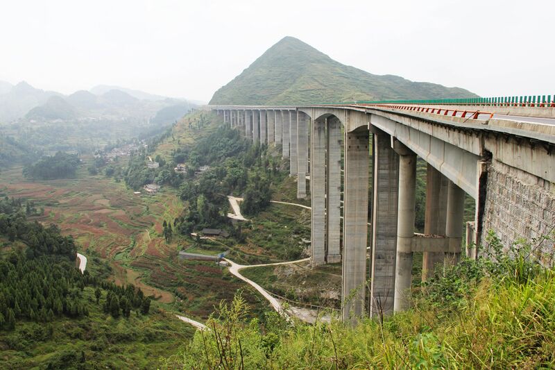 File:LengshuigouValley.jpg