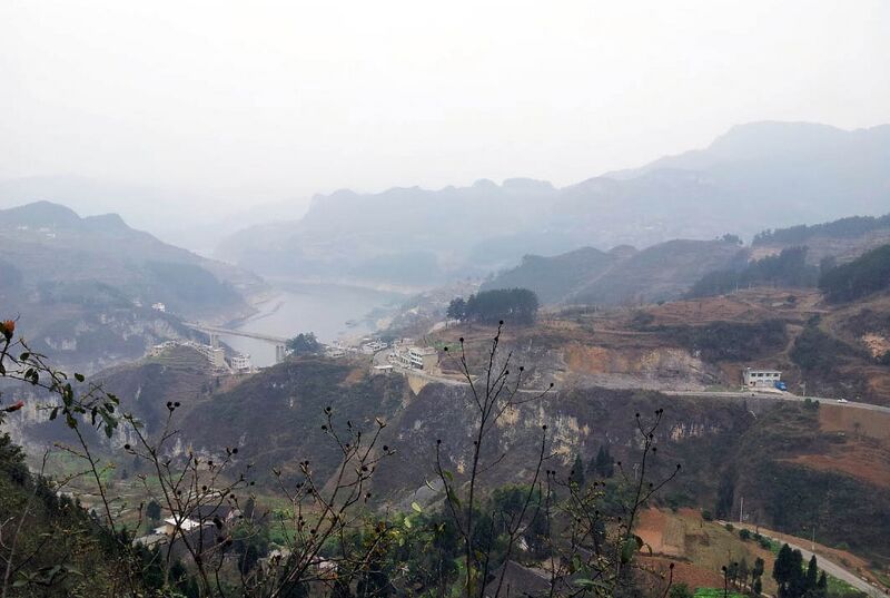 File:LuowangheCrossesQingshuihe.jpg
