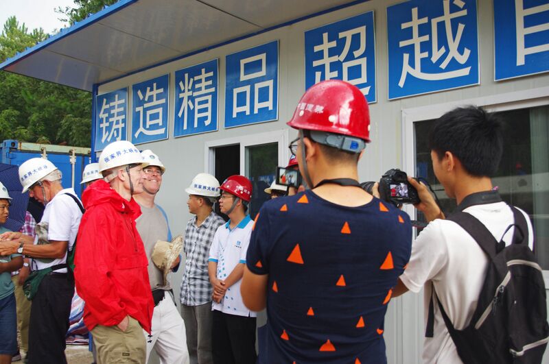 File:134ZhangjiajieGlassTourByRichard.jpg