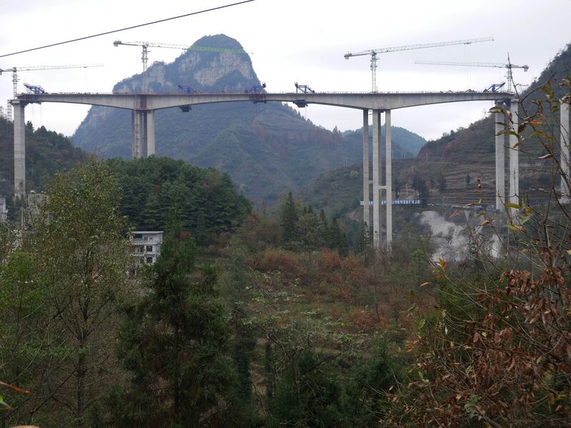 File:WeisheSideCranes.JPG