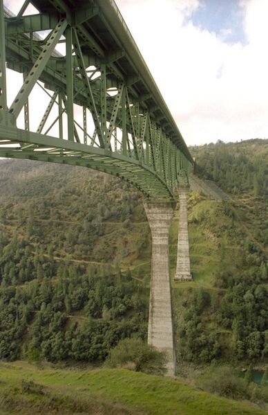 File:21AuburnBridge.jpg