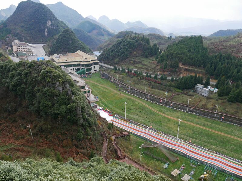 File:Liupanshui MeihuashanLodge2.JPG