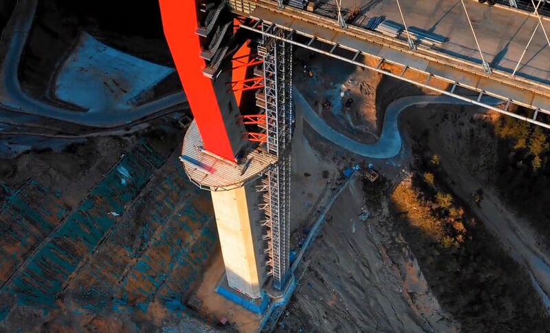 File:DuohuaDownElevator.jpg