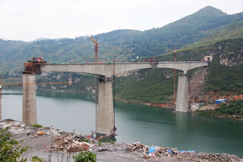 File:JiagaiheRailwayMainSpan.jpg