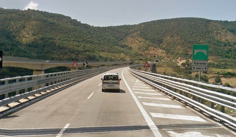 File:CaroniaSign.jpg
