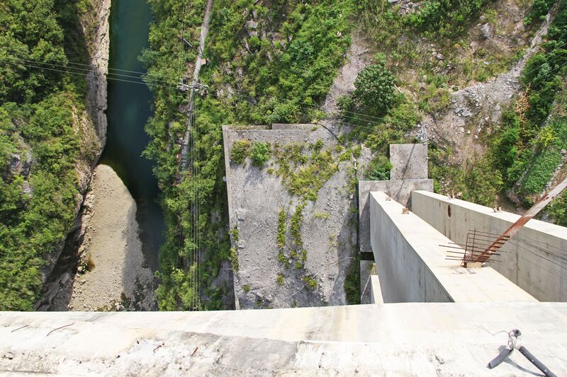 File:QingduhePierDrop.JPG