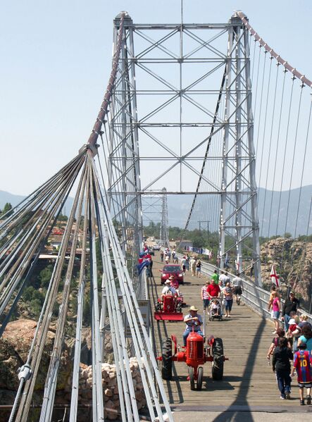 File:27RoyalGorgeBridge.jpg