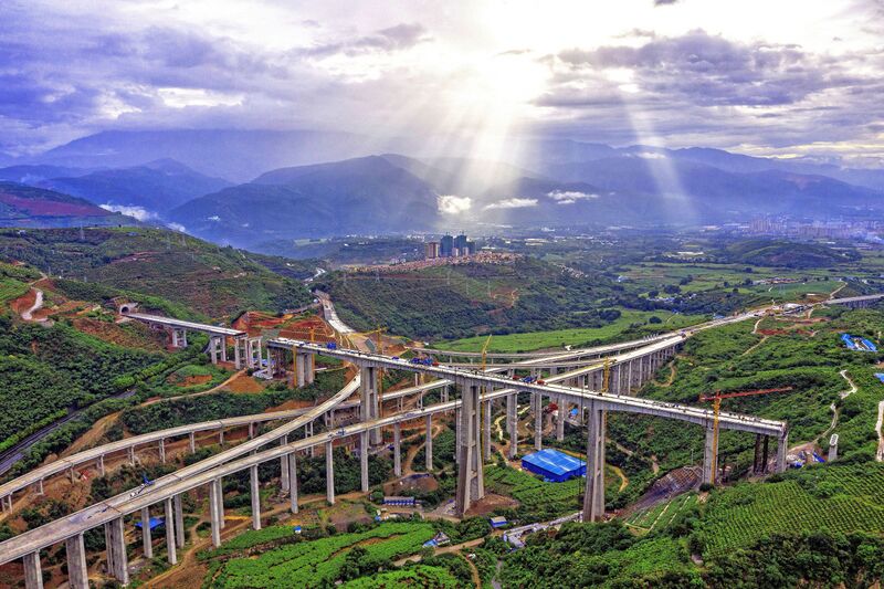File:Nanxihe RailwayInterchange2.jpg