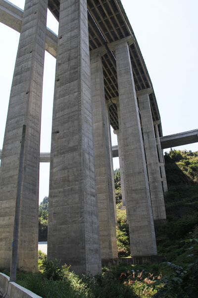 File:ShijiazhaiPiersSky.JPG