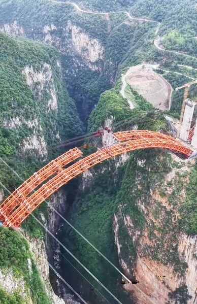 File:LiucheheGorgeBelow.jpg