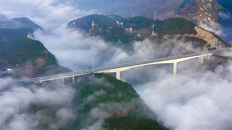 File:NanchanggouChengkaiClouds.jpg