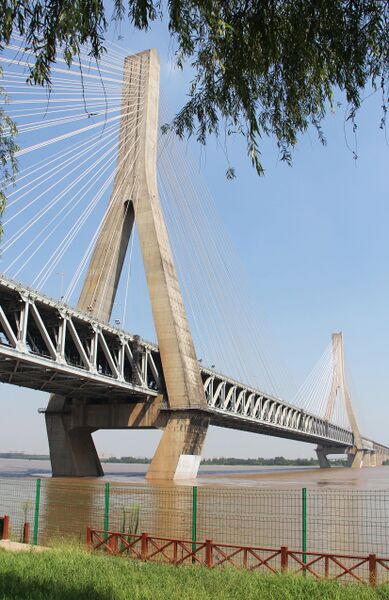 File:936TianxingzhouYangtzeTower copy.JPG