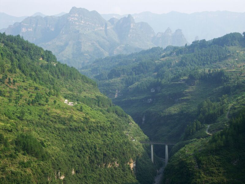 File:WulingshanRailwayBridge2.jpg