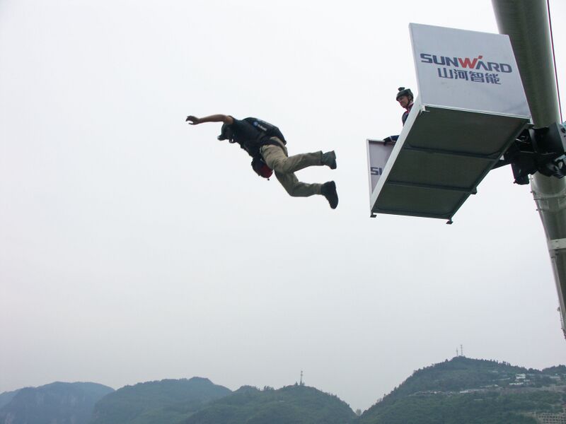 File:153JasonJumpsByEric.jpg