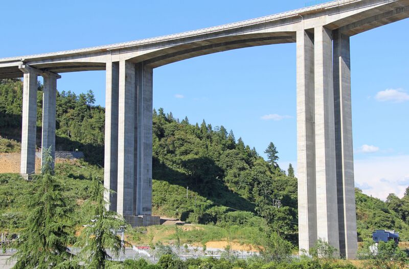 File:67TongheLonglens.jpg