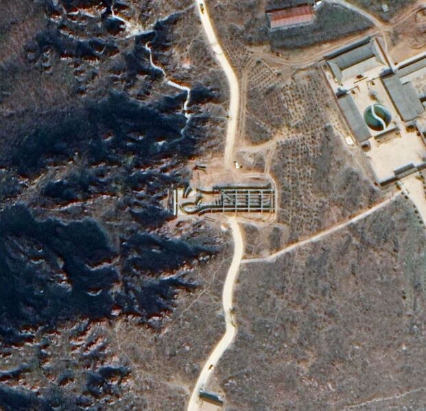 File:FuxishanGlassPlatformSatellite.jpg