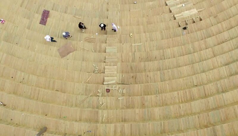 File:ZhangjiajieWoodDeck.jpg