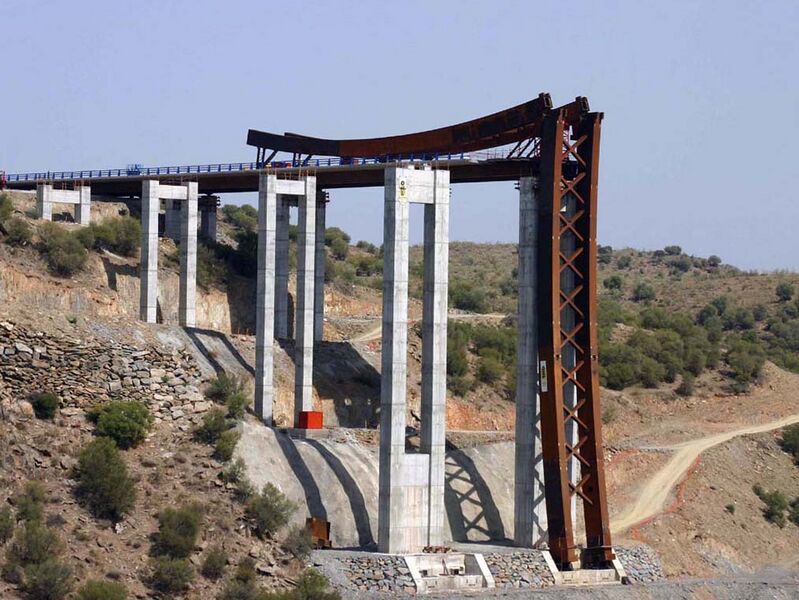 File:5TajoViaducto.jpg