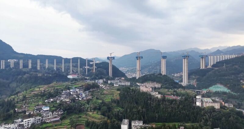 File:PanguanNewDrone.jpg