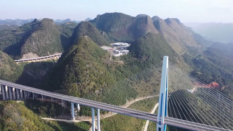 File:PingtangVisitors14.jpg