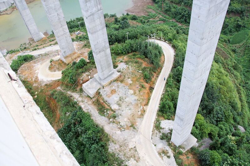 File:MayuanPierLineup.jpg