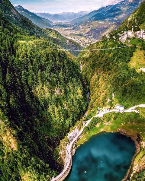 File:CieloLake.jpg
