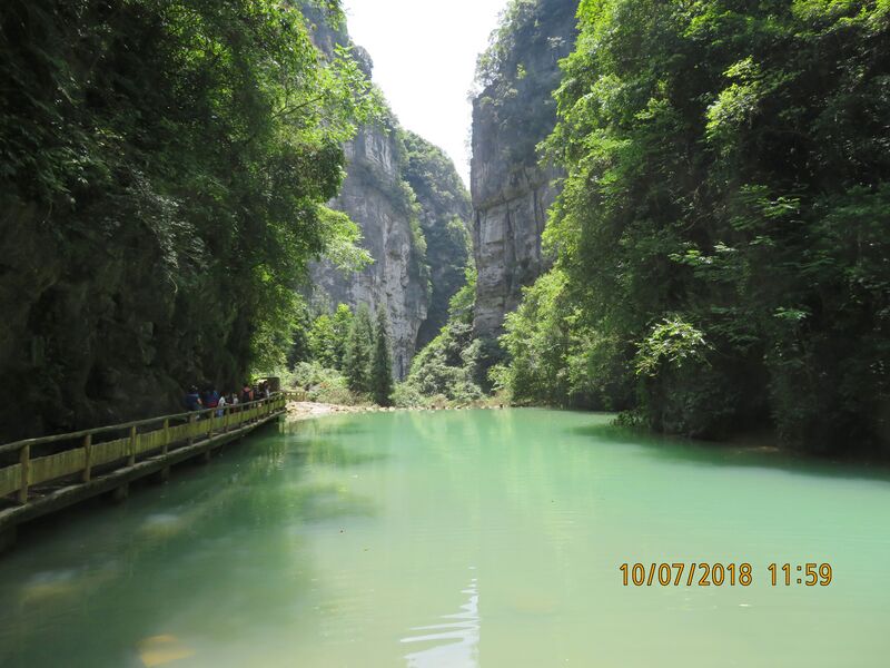File:480WulongLakeByJohnFilmer.JPG