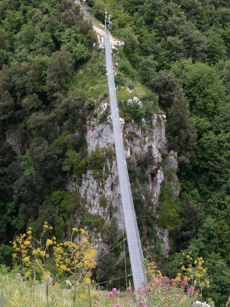 File:LavianoFromAbove.jpg